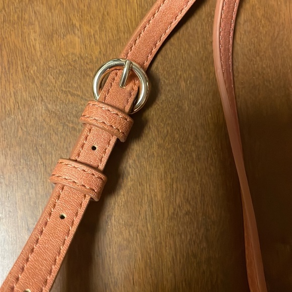 Lauren Conrad crossbody purse. NWT. See pics for cut out design on one side only - Picture 3 of 7